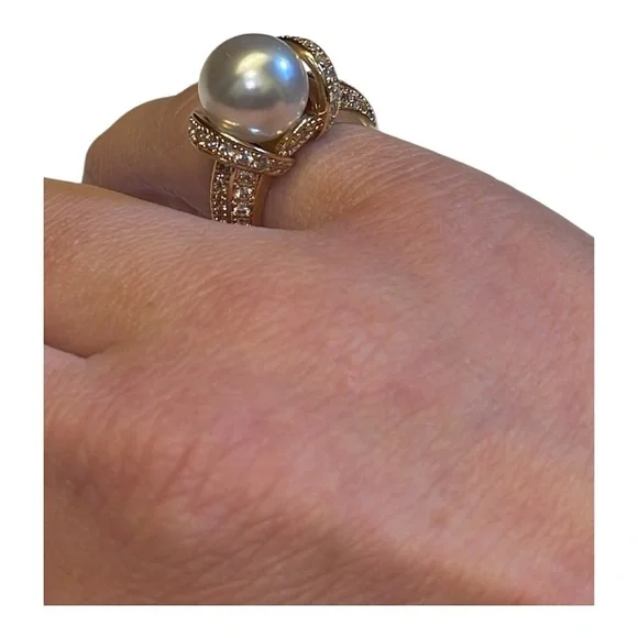 Sterling Silver Pearl & Crystal Statement Cocktail Ring 💍✨ - Picture 4 of 8